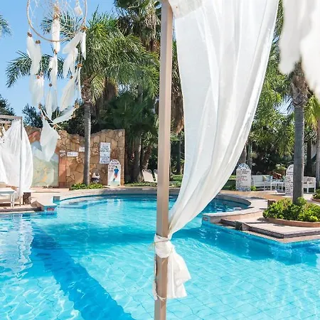 Oasis Hotell