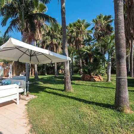Oasis Hotell