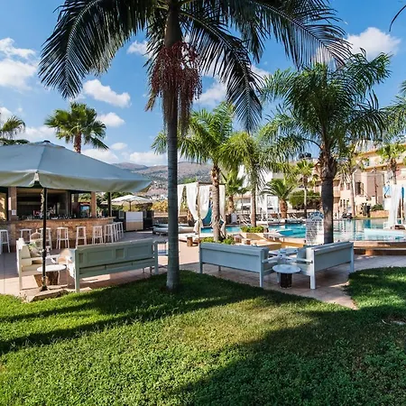 Hotel Oasis