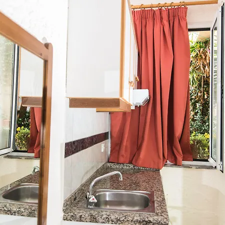 Hotel Oasis Malia